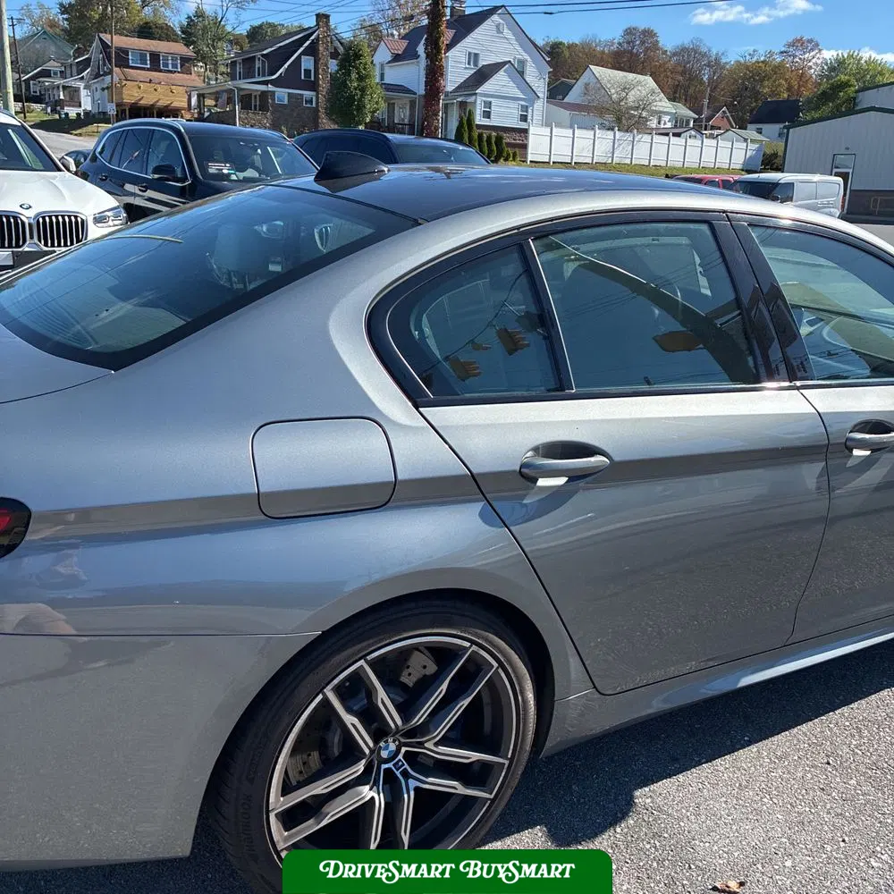 2023 BMW M5