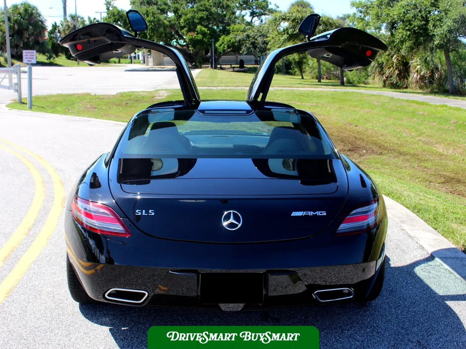 2011 Mercedes-Benz SLS