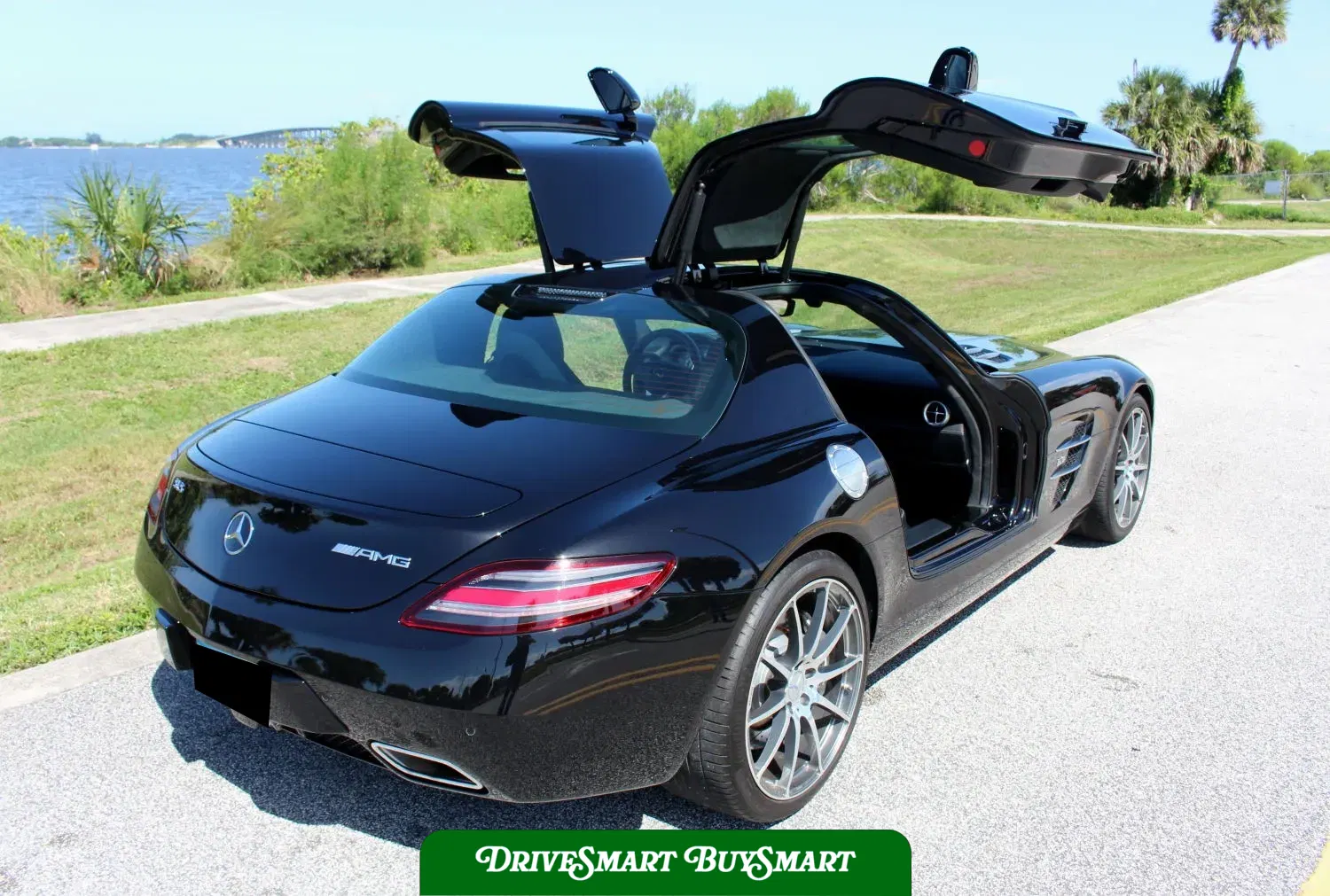 2011 Mercedes-Benz SLS