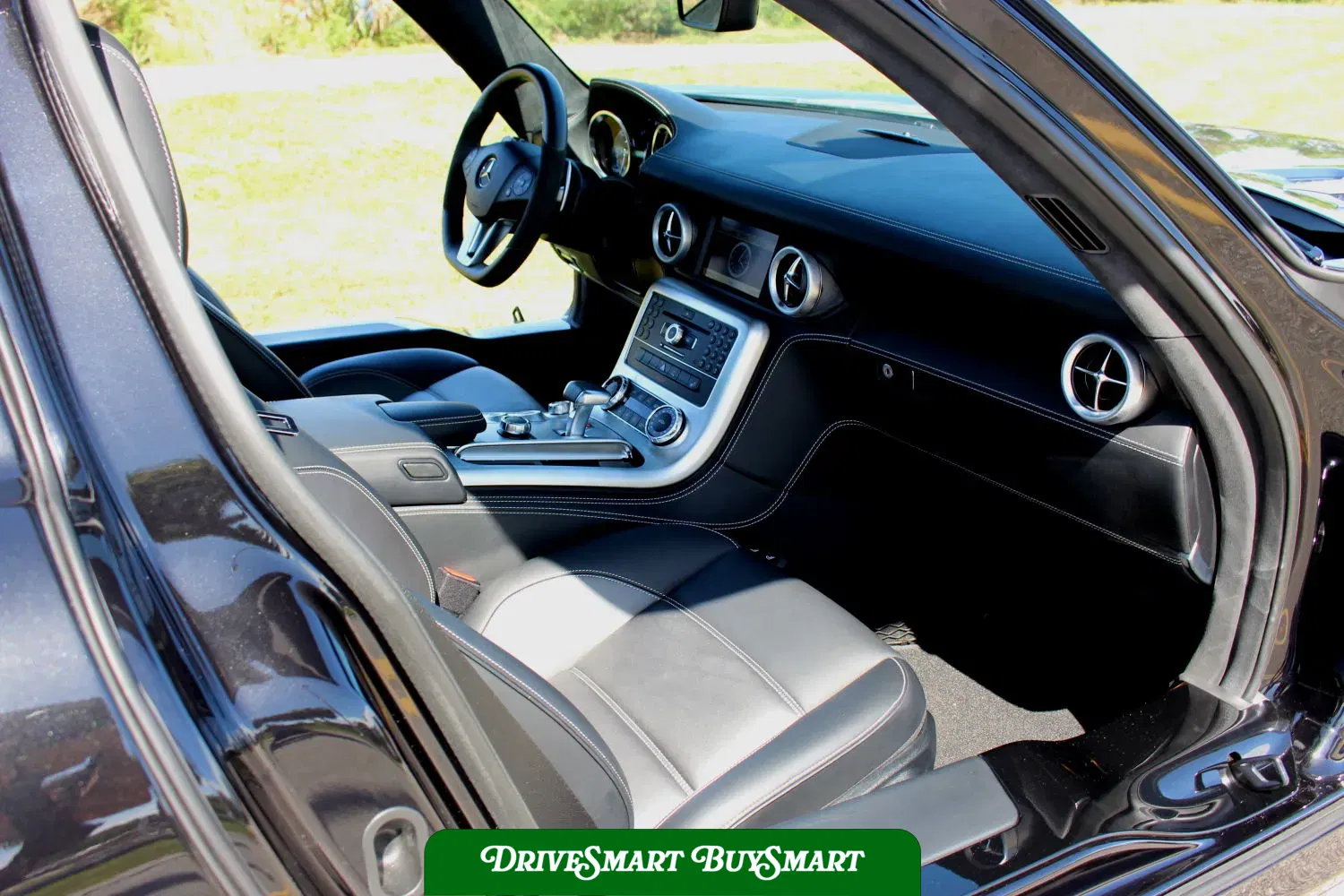 2011 Mercedes-Benz SLS