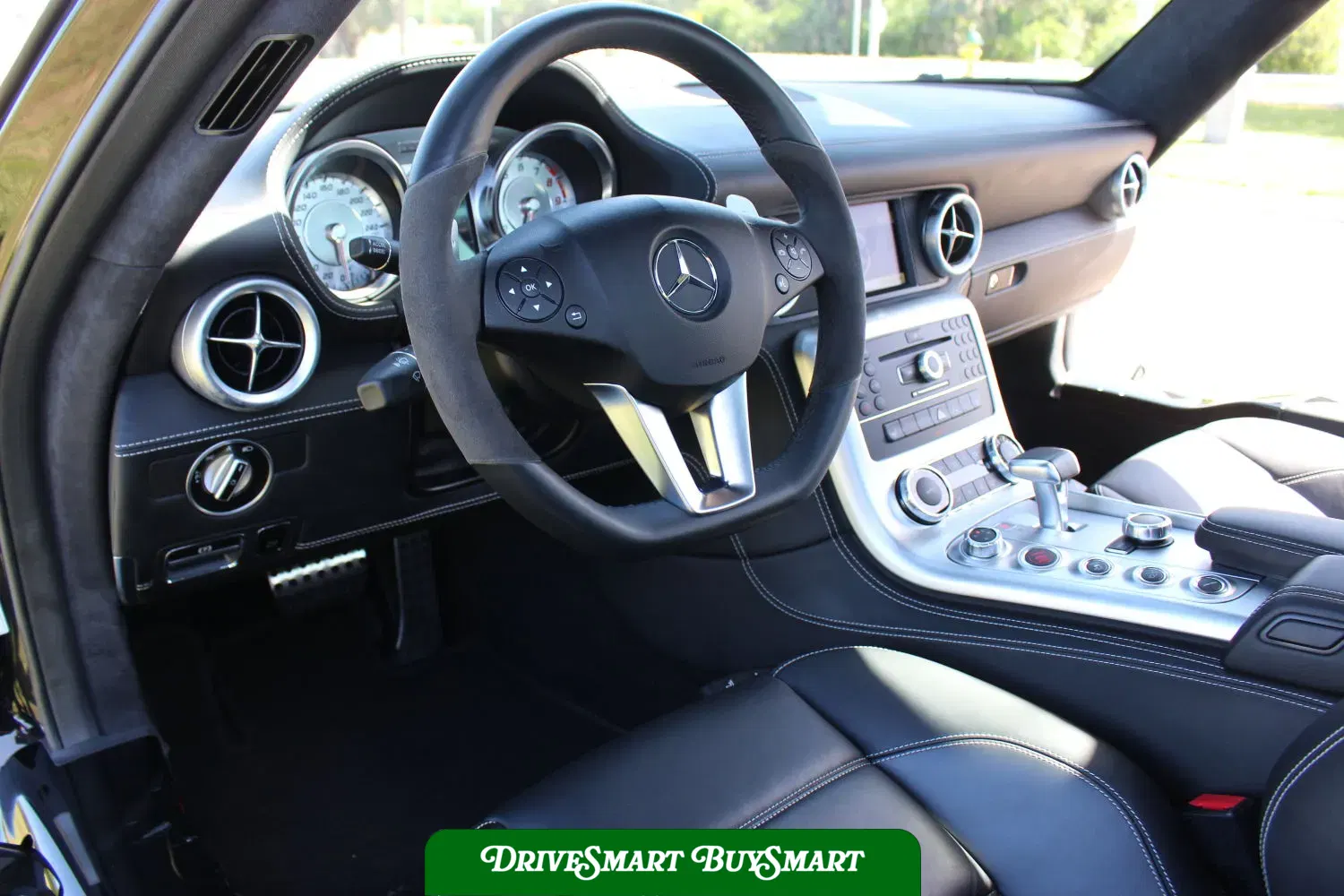 2011 Mercedes-Benz SLS
