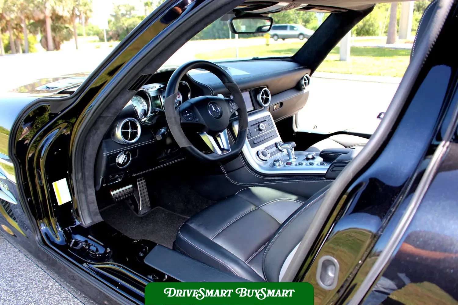 2011 Mercedes-Benz SLS