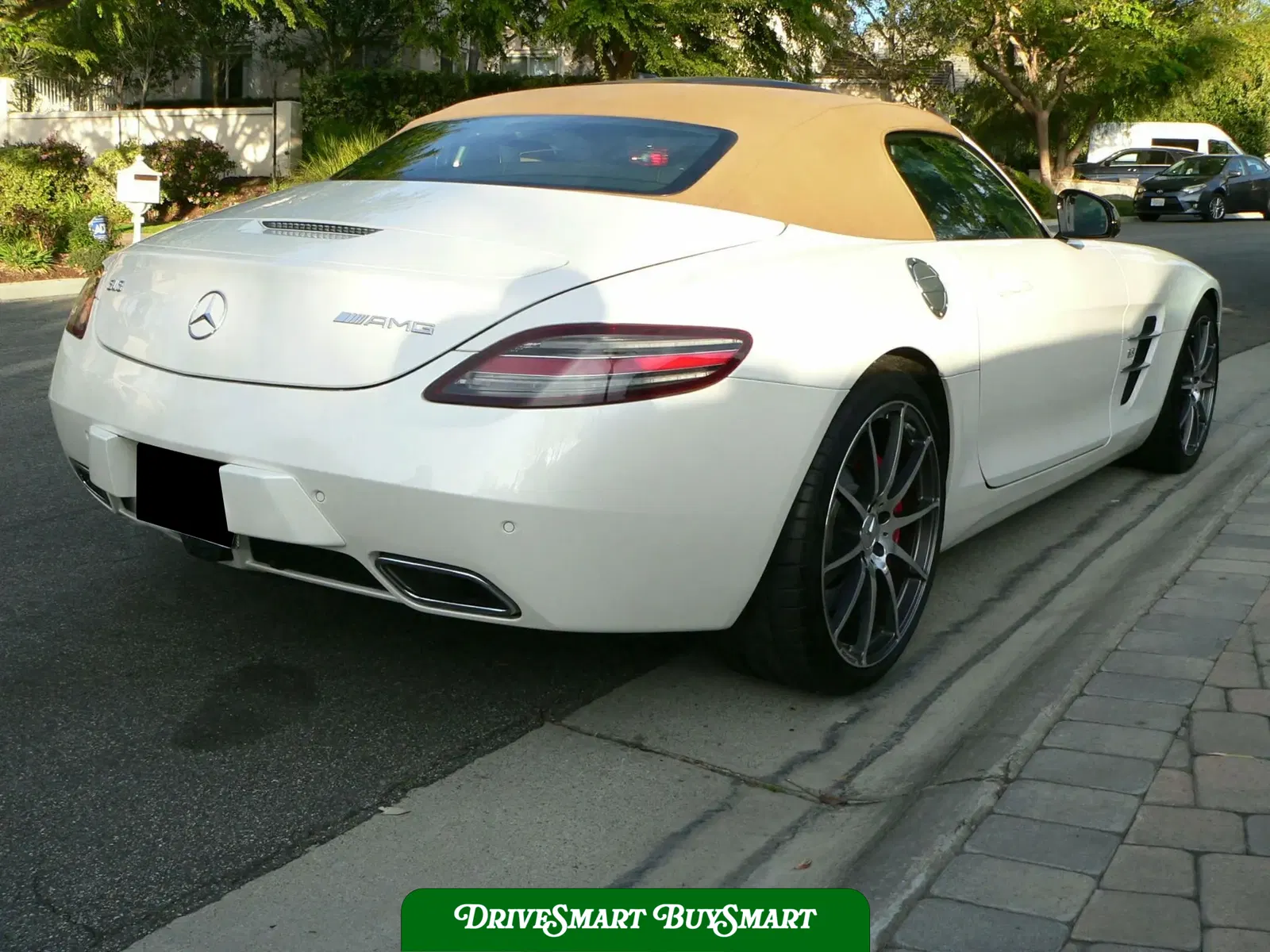 2012 Mercedes-Benz SLS AMG Roadster