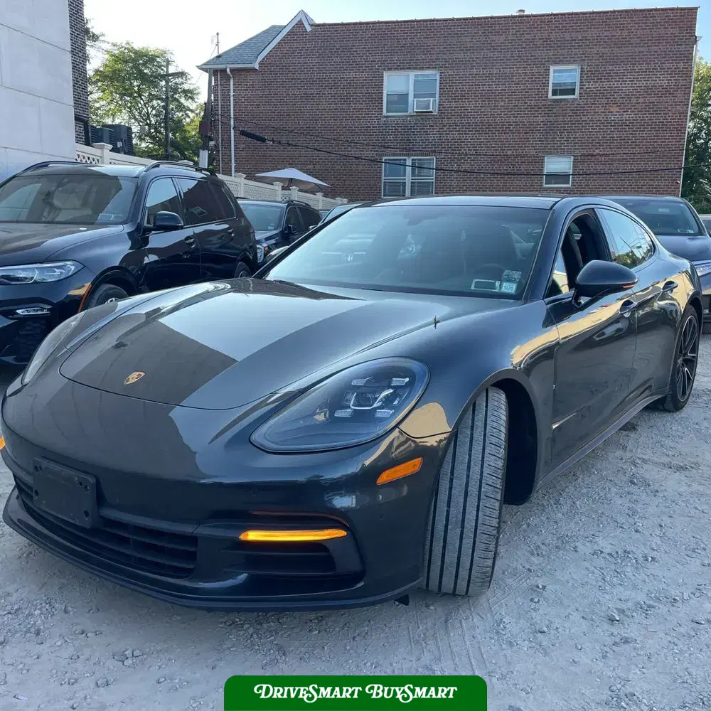 2018 Porsche Panamera 4