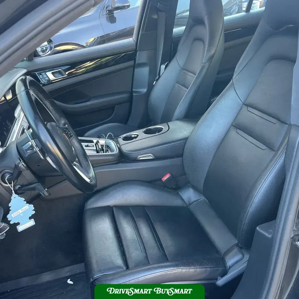 2018 Porsche Panamera 4