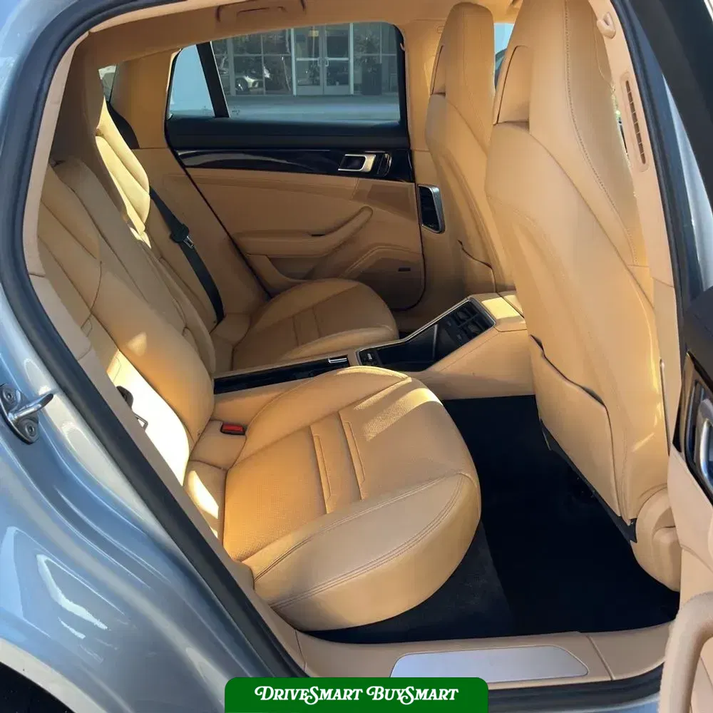 2020 Porsche Panamera Base