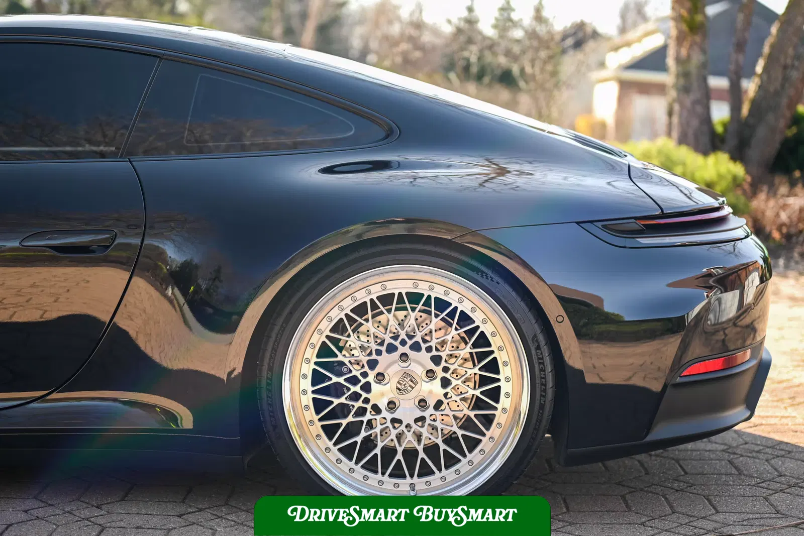2025 Porsche 911 Carrera