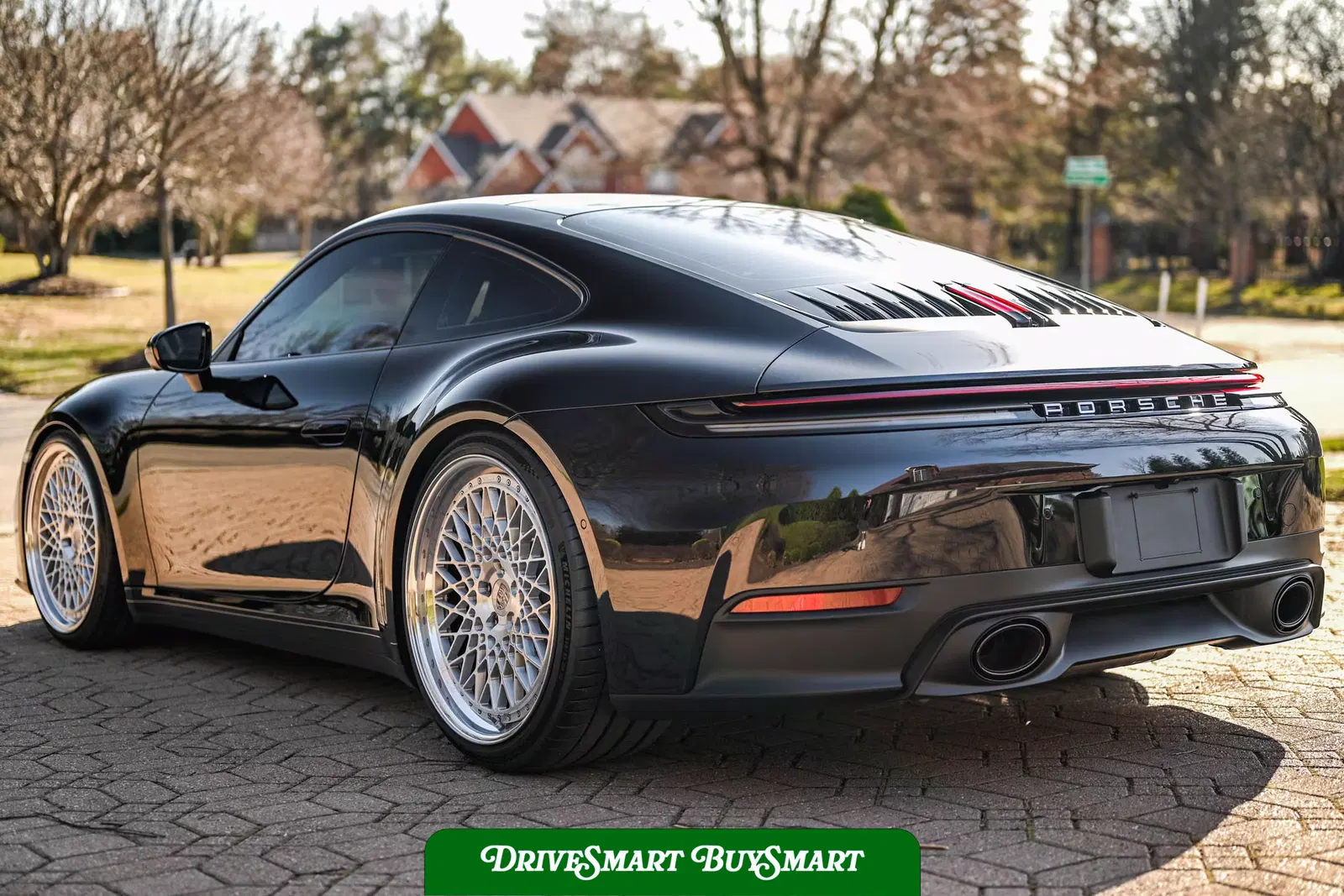 2025 Porsche 911 Carrera