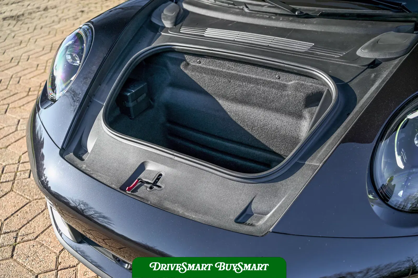 2025 Porsche 911 Carrera
