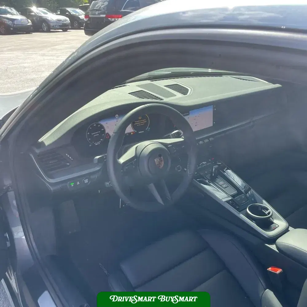 2025 Porsche 911 Carrera
