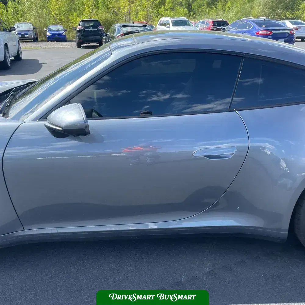 2025 Porsche 911 Carrera