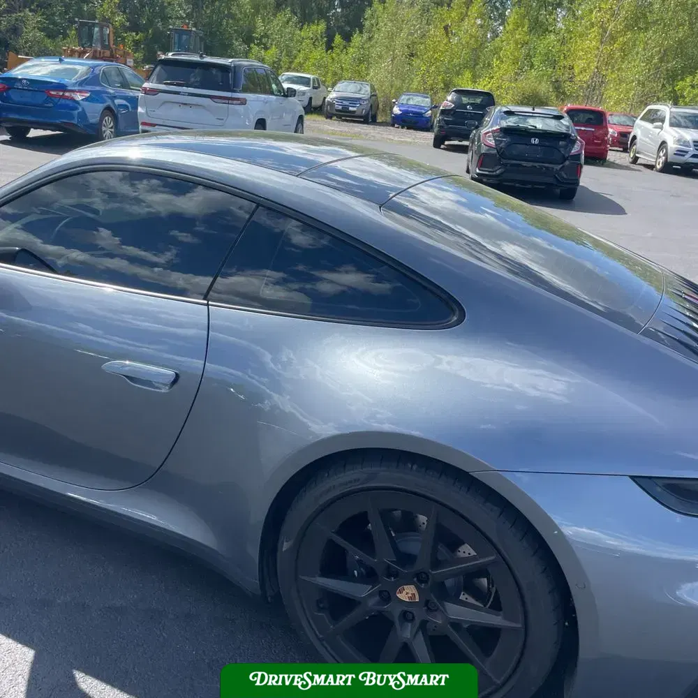 2025 Porsche 911 Carrera