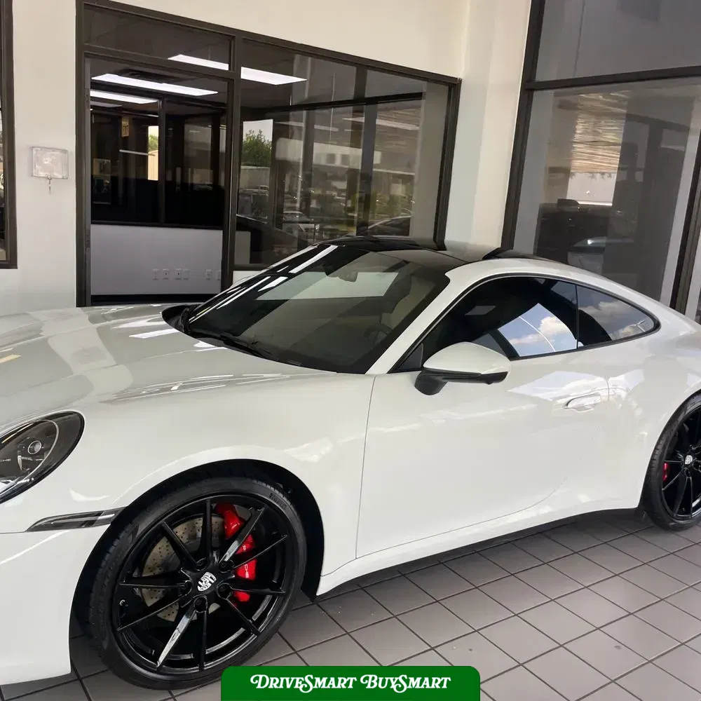 2024 Porsche 911 Carrera