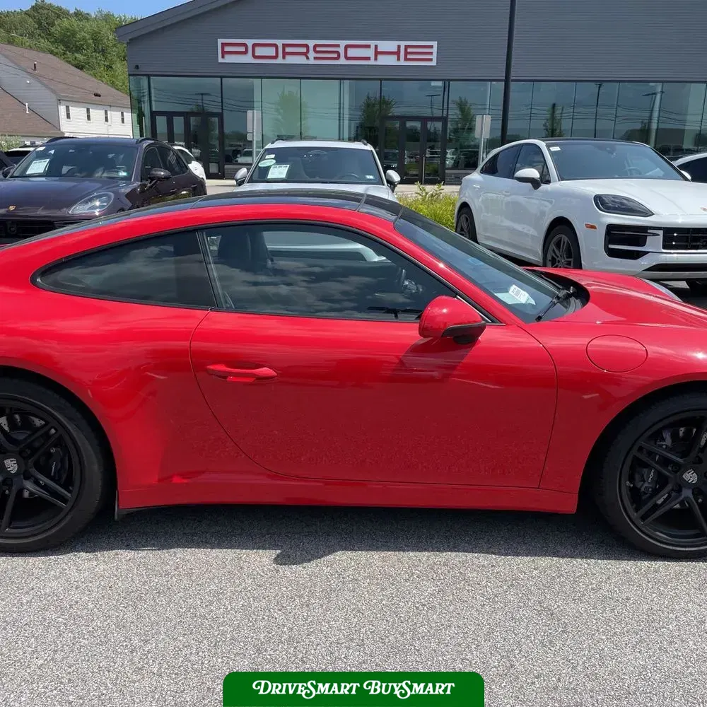 2019 Porsche 911 Carrera
