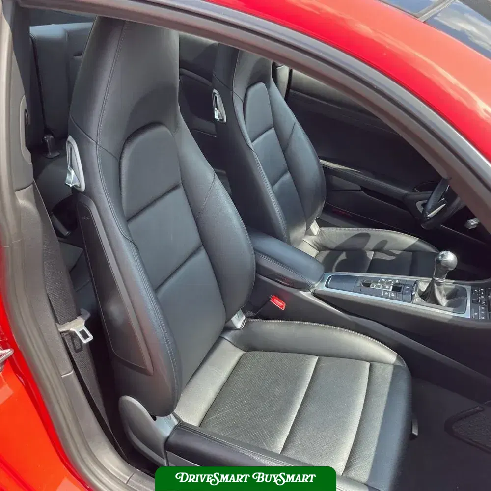 2019 Porsche 911 Carrera