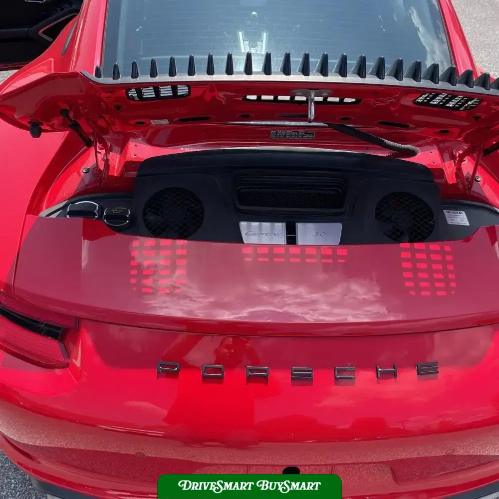 2019 Porsche 911 Carrera