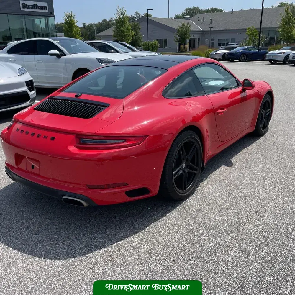 2019 Porsche 911 Carrera