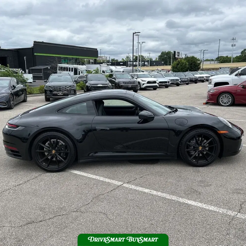 2020 Porsche 911 Carrera 4