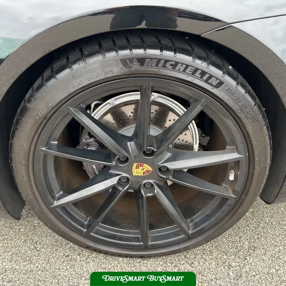 2020 Porsche 911 Carrera 4