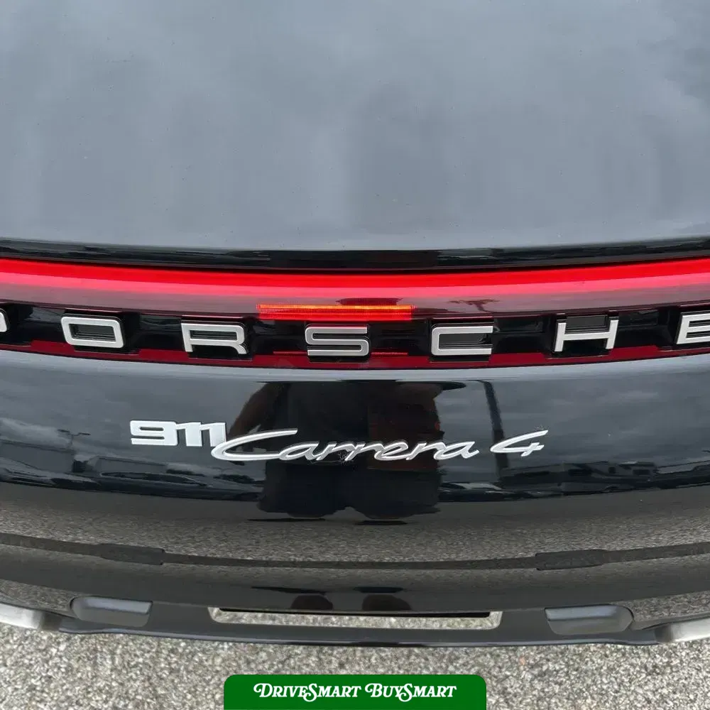 2020 Porsche 911 Carrera 4