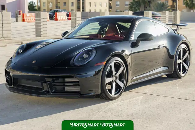 2025 Porsche 911 Carrera