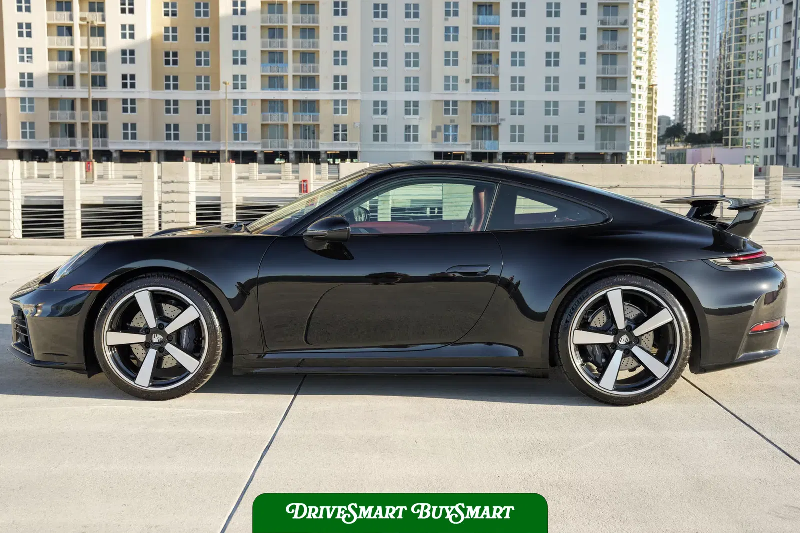 2025 Porsche 911 Carrera