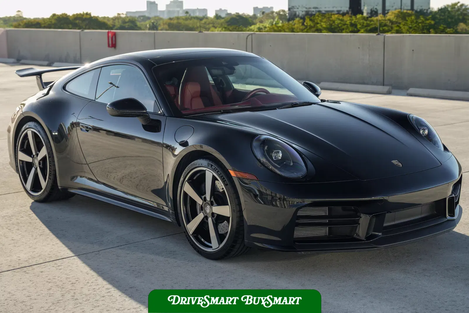 2025 Porsche 911 Carrera