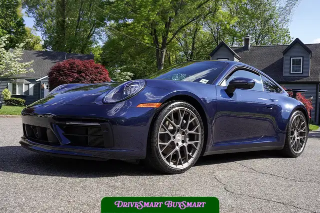 2021 Porsche 911 Carrera