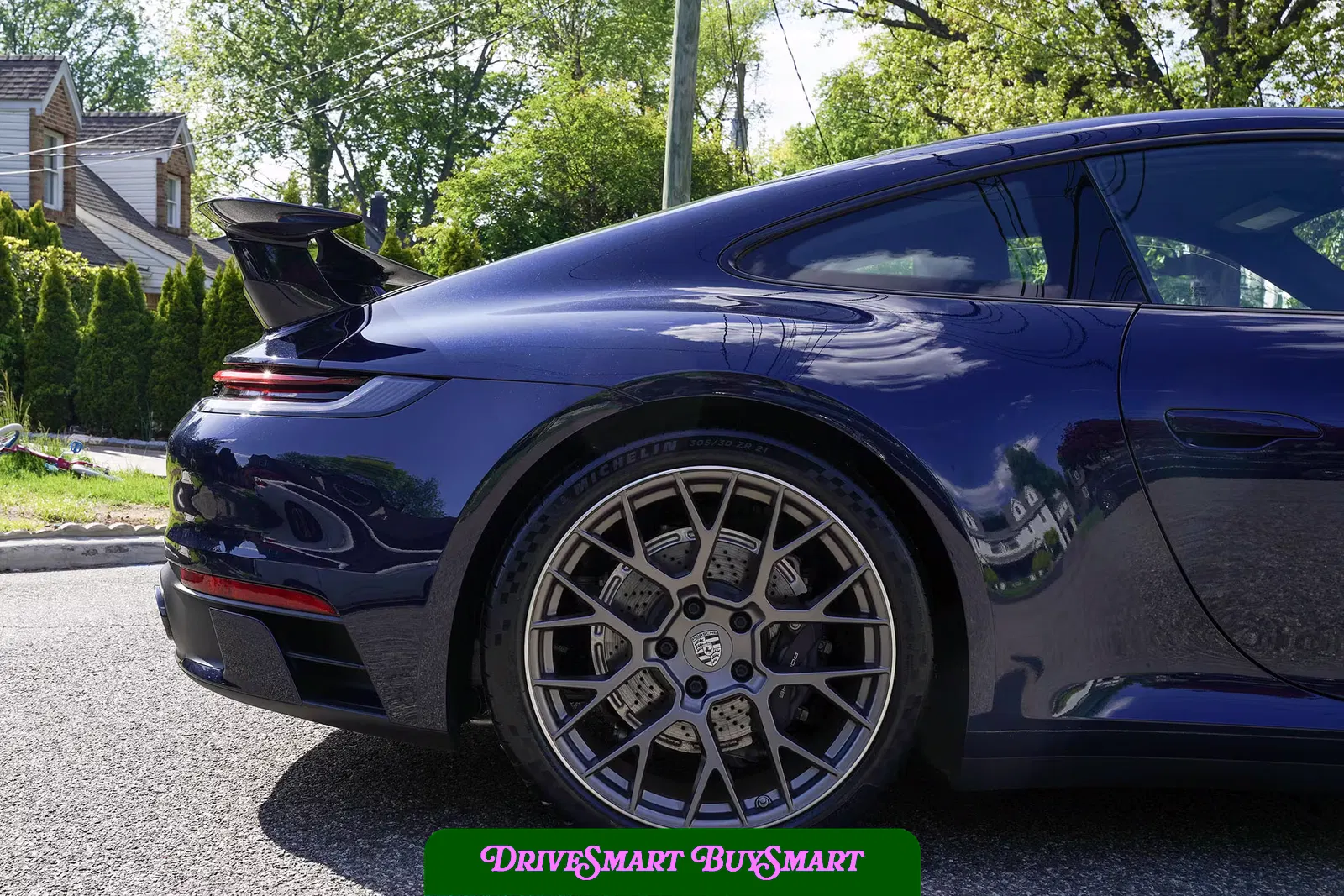 2021 Porsche 911 Carrera