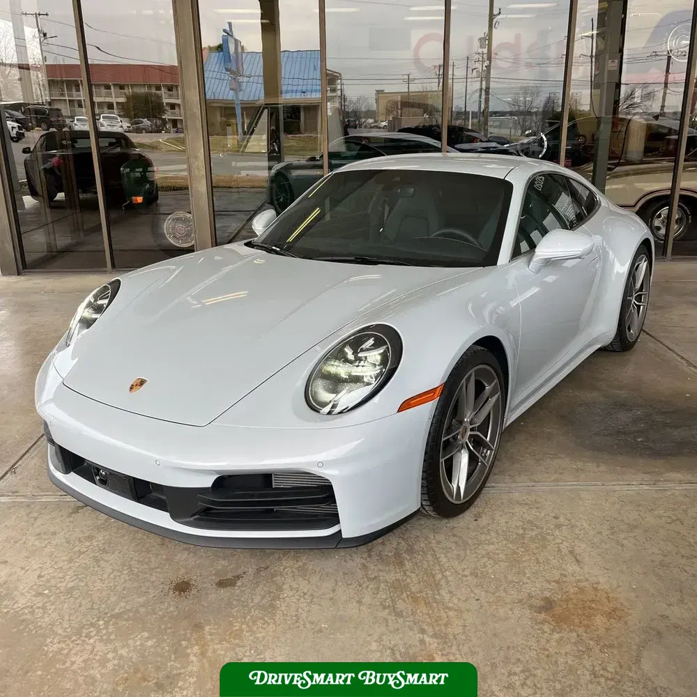 2025 Porsche 911 Carrera