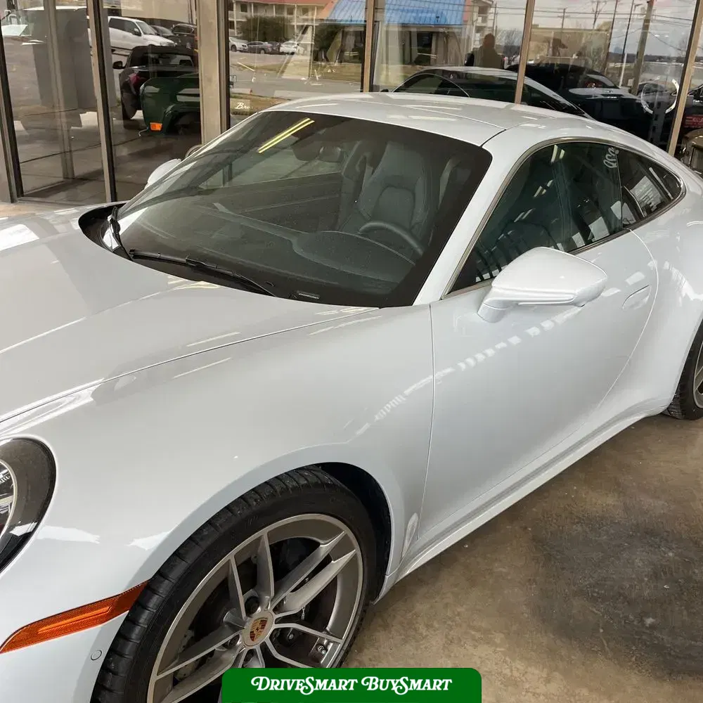 2025 Porsche 911 Carrera