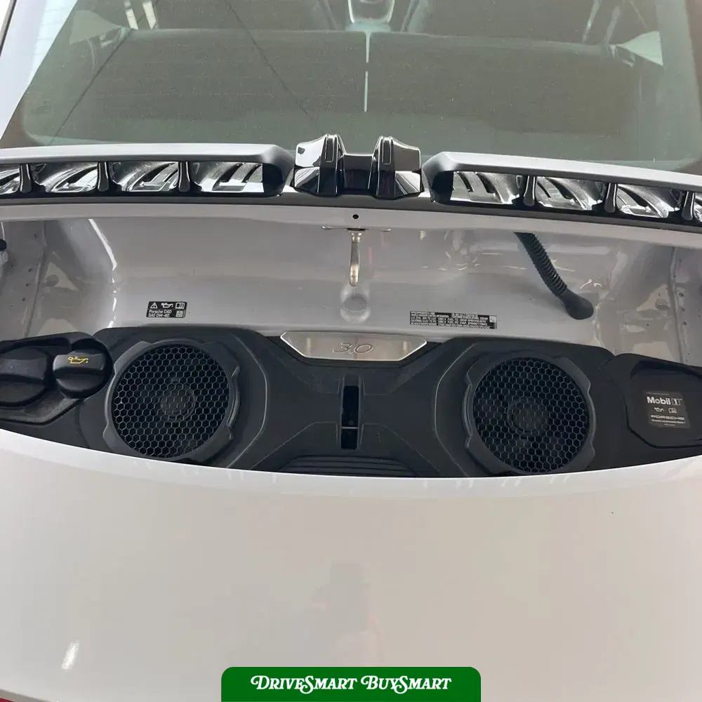 2025 Porsche 911 Carrera