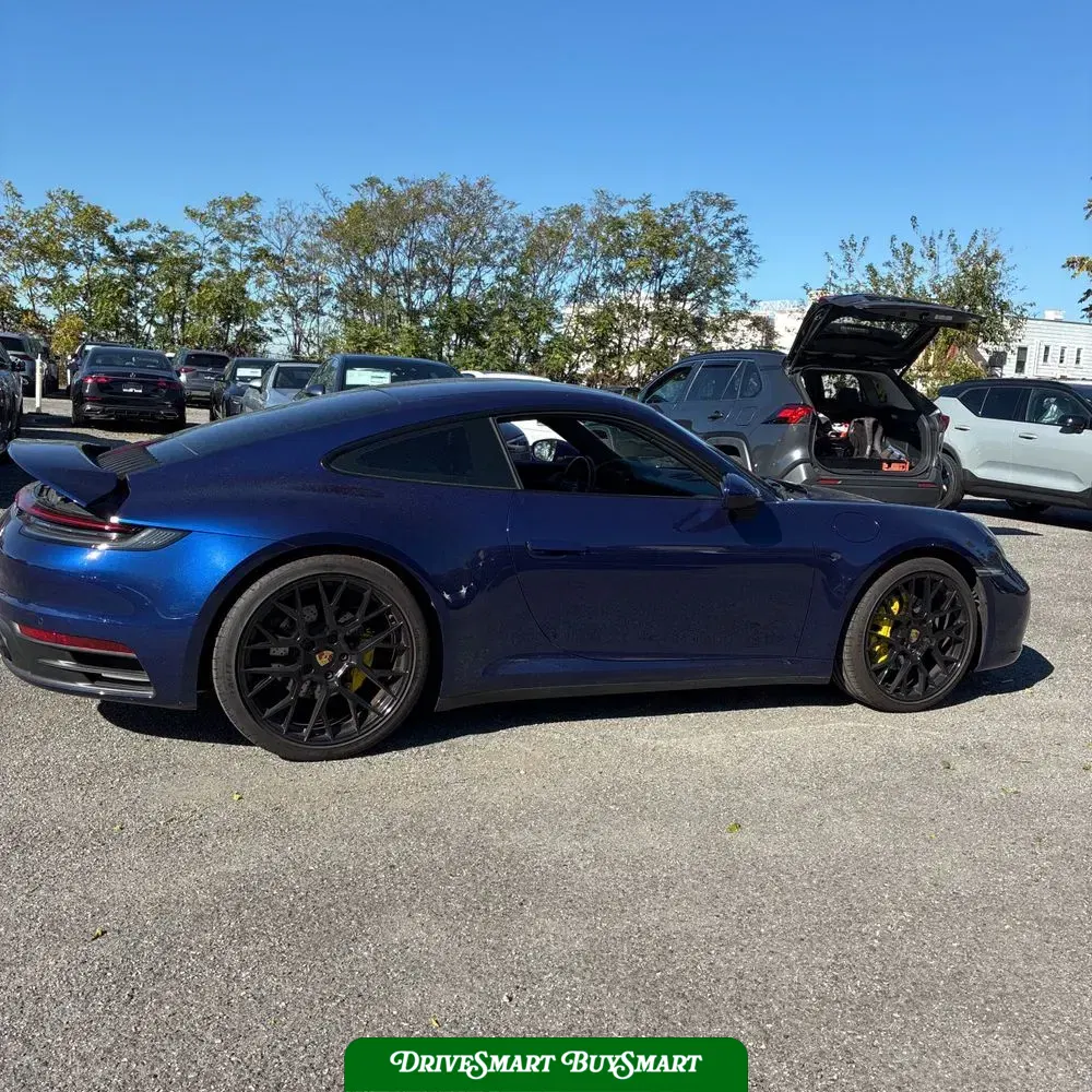 2020 Porsche 911 Carrera