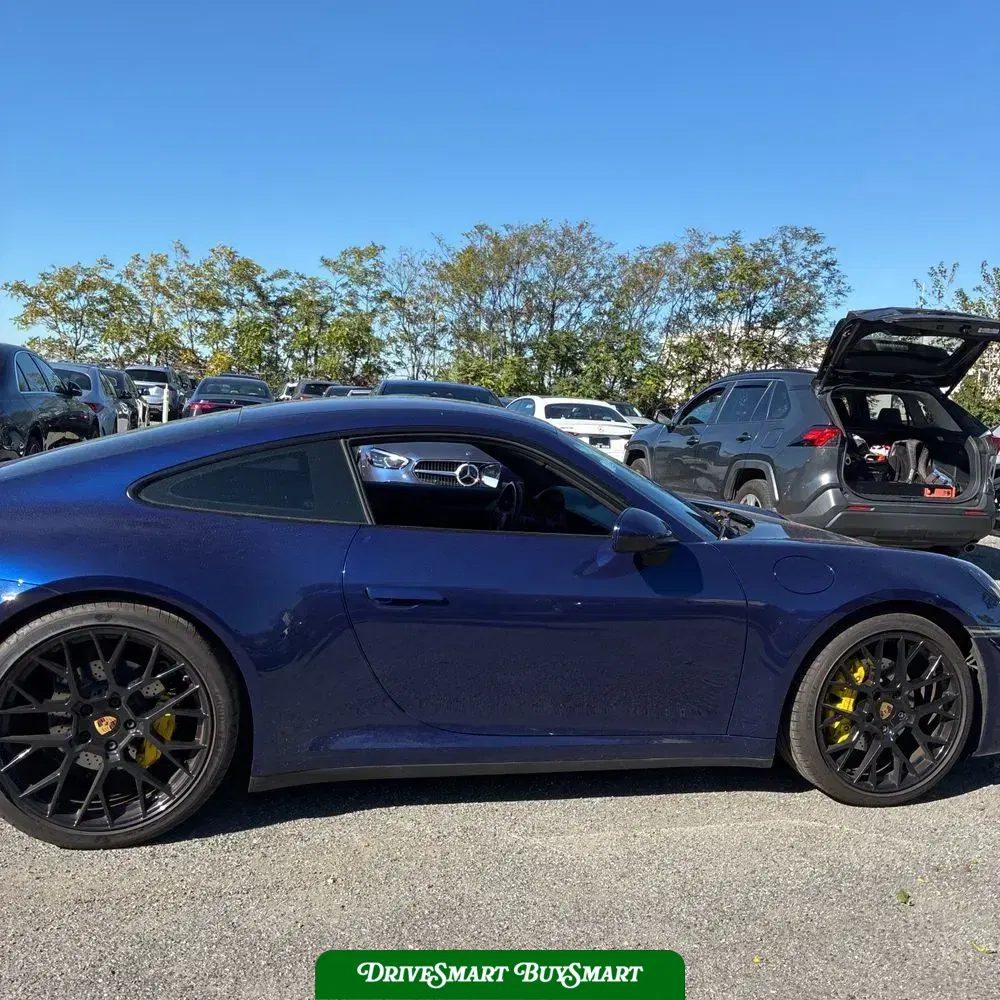 2020 Porsche 911 Carrera
