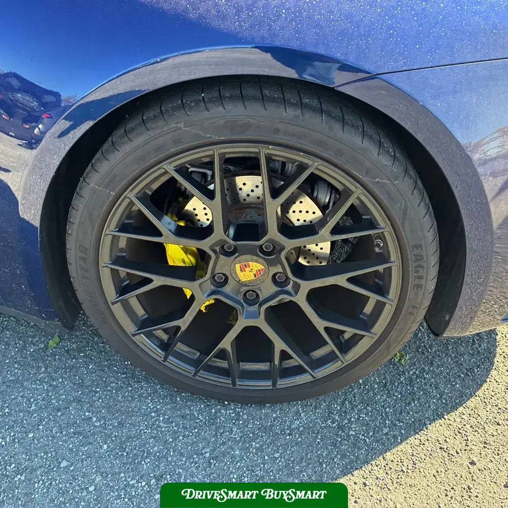 2020 Porsche 911 Carrera