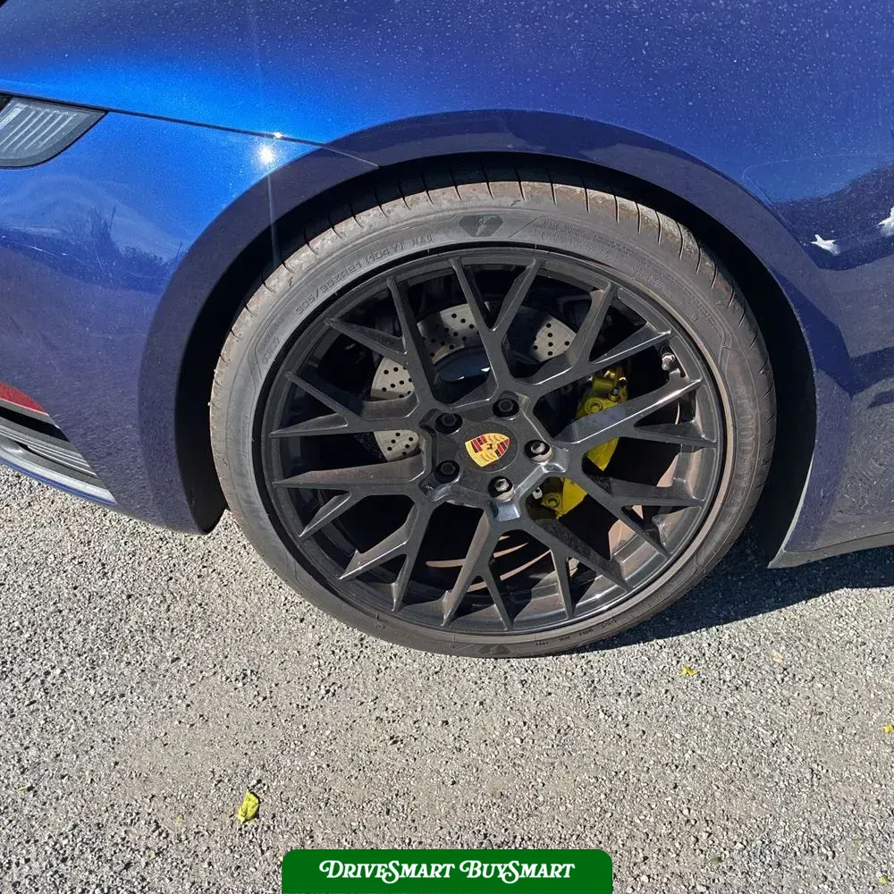 2020 Porsche 911 Carrera