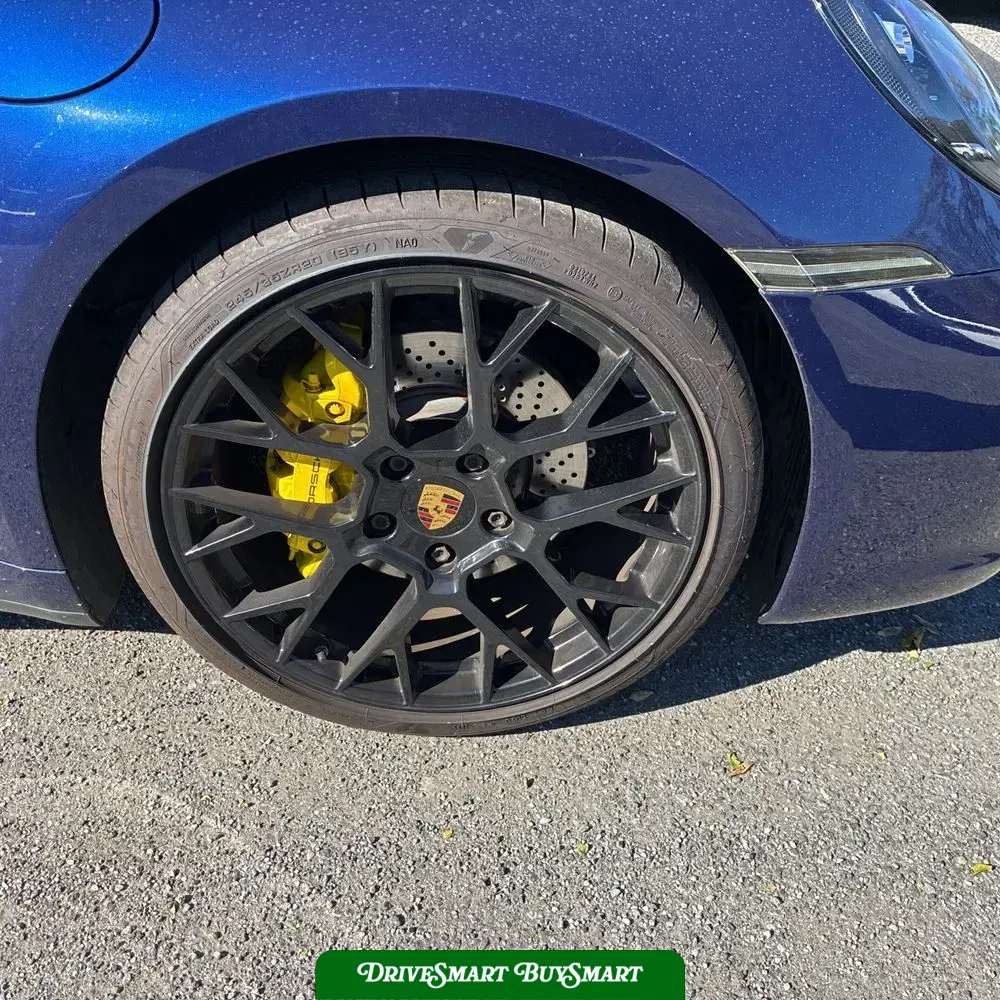 2020 Porsche 911 Carrera