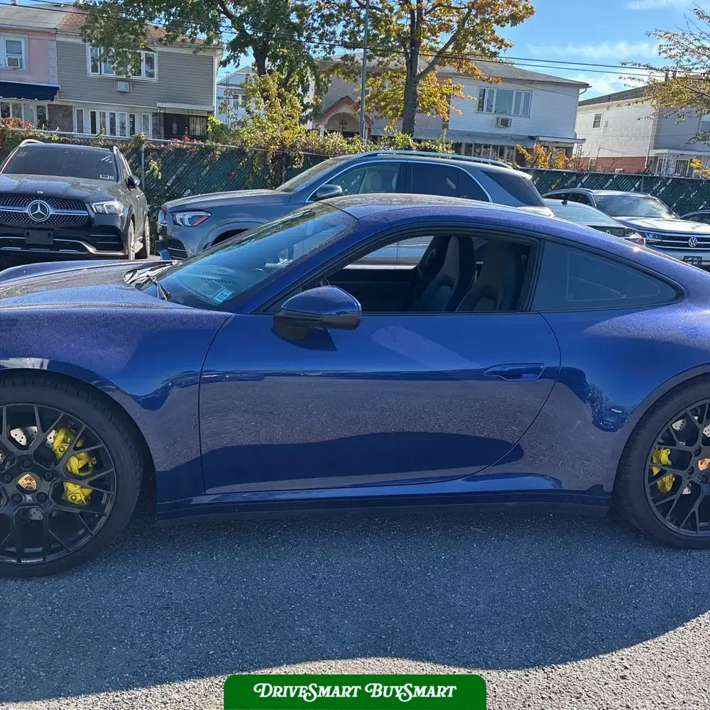 2020 Porsche 911 Carrera