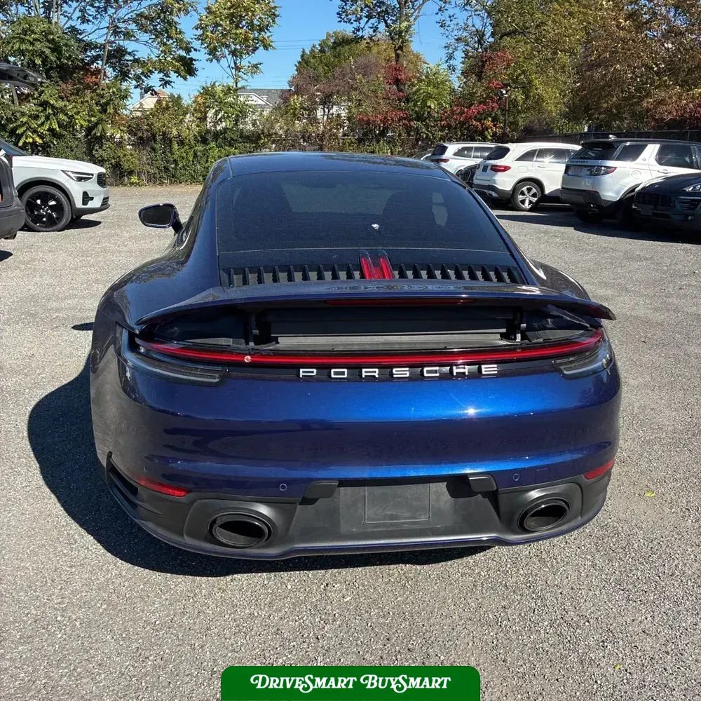 2020 Porsche 911 Carrera