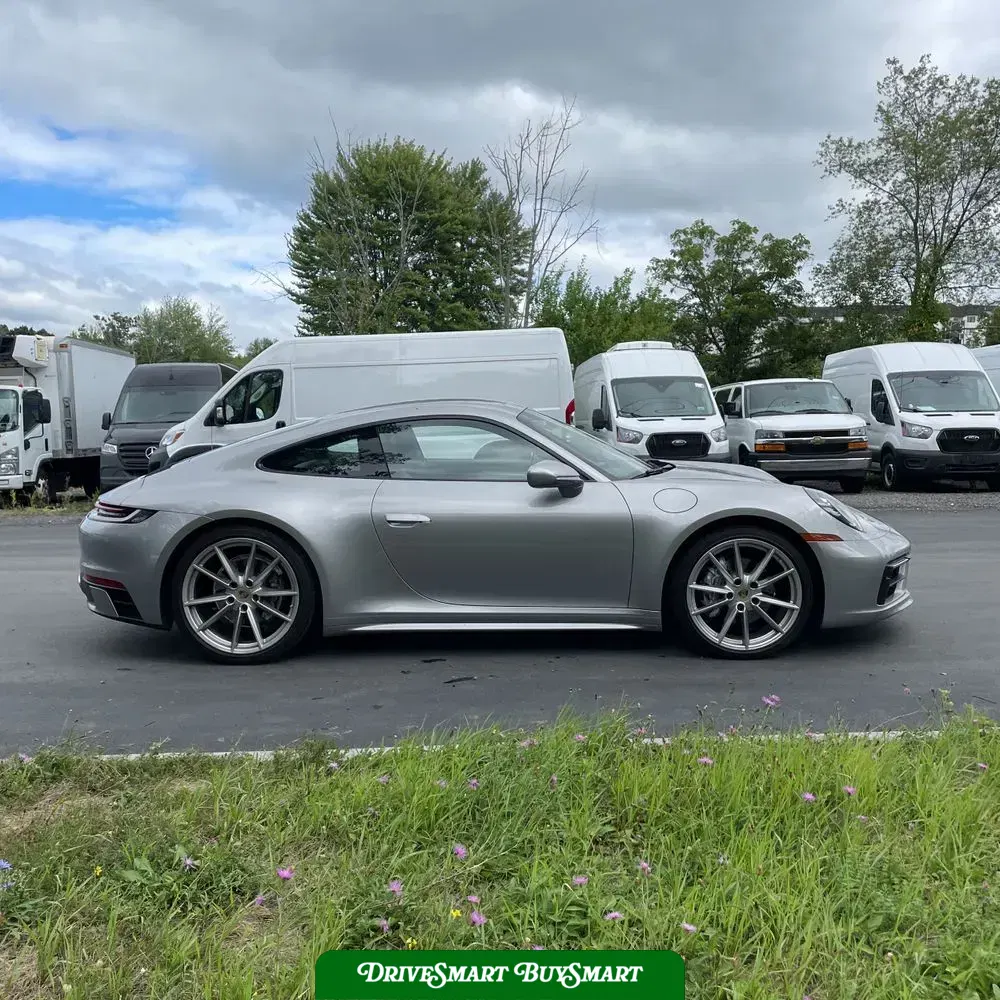 2021 Porsche 911 Carrera