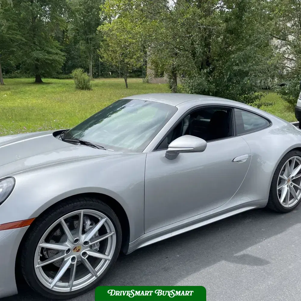 2021 Porsche 911 Carrera
