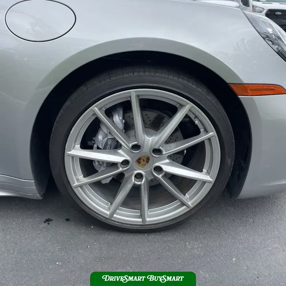 2021 Porsche 911 Carrera