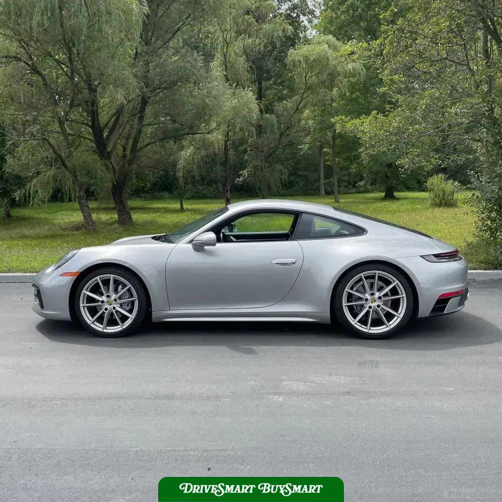2021 Porsche 911 Carrera