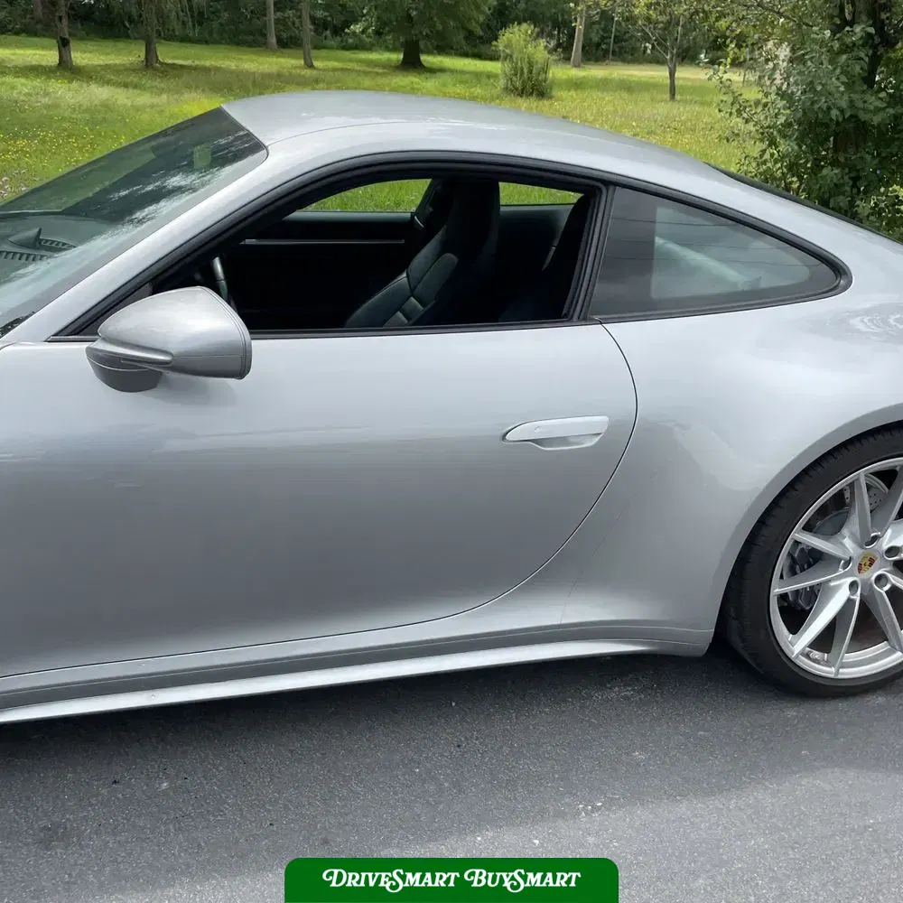 2021 Porsche 911 Carrera