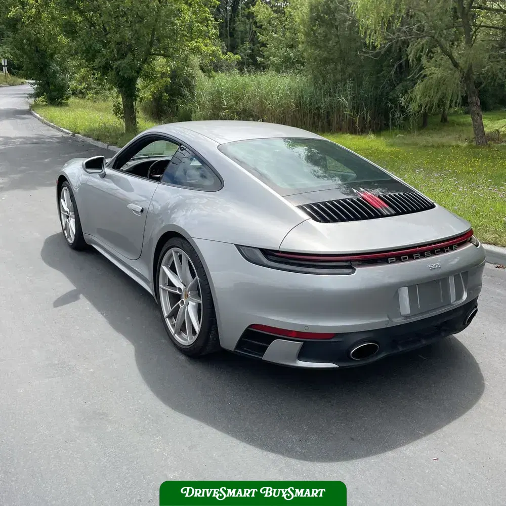 2021 Porsche 911 Carrera