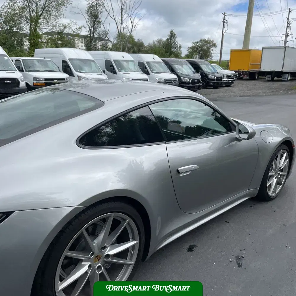 2021 Porsche 911 Carrera