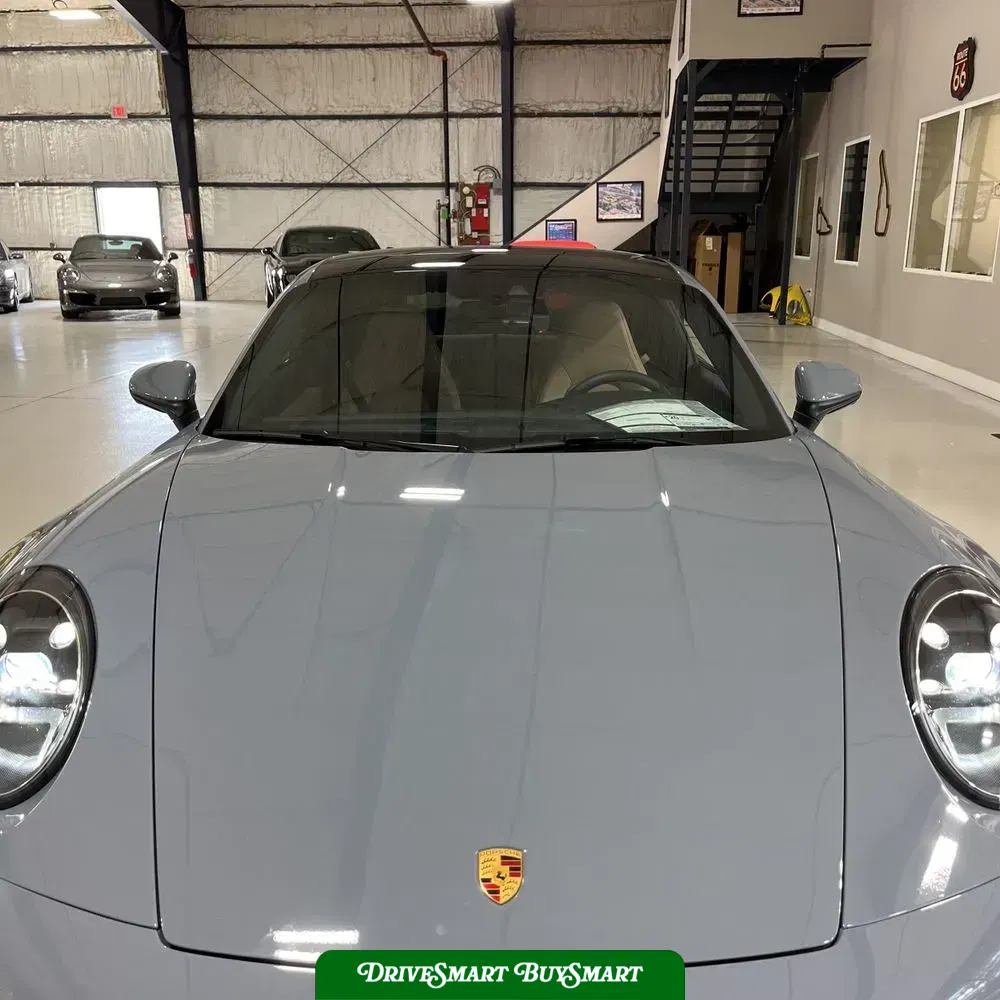 2023 Porsche 911 Carrera