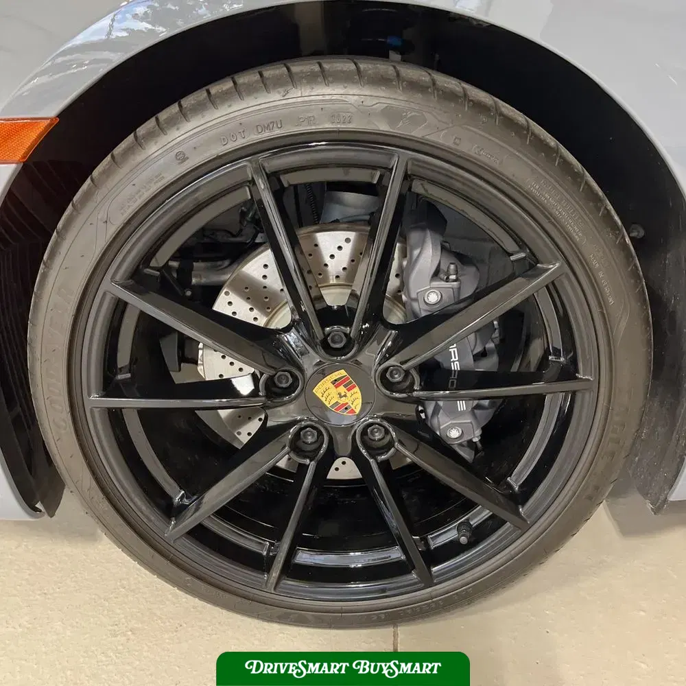 2023 Porsche 911 Carrera