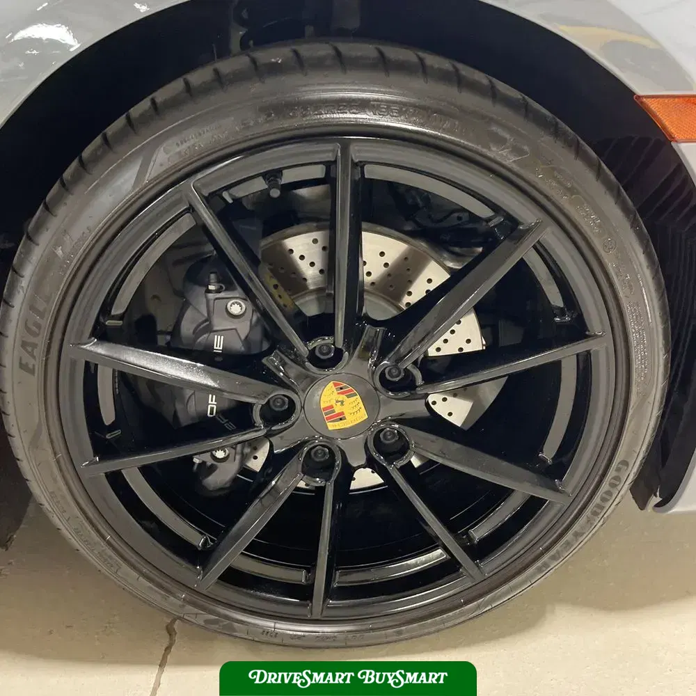 2023 Porsche 911 Carrera