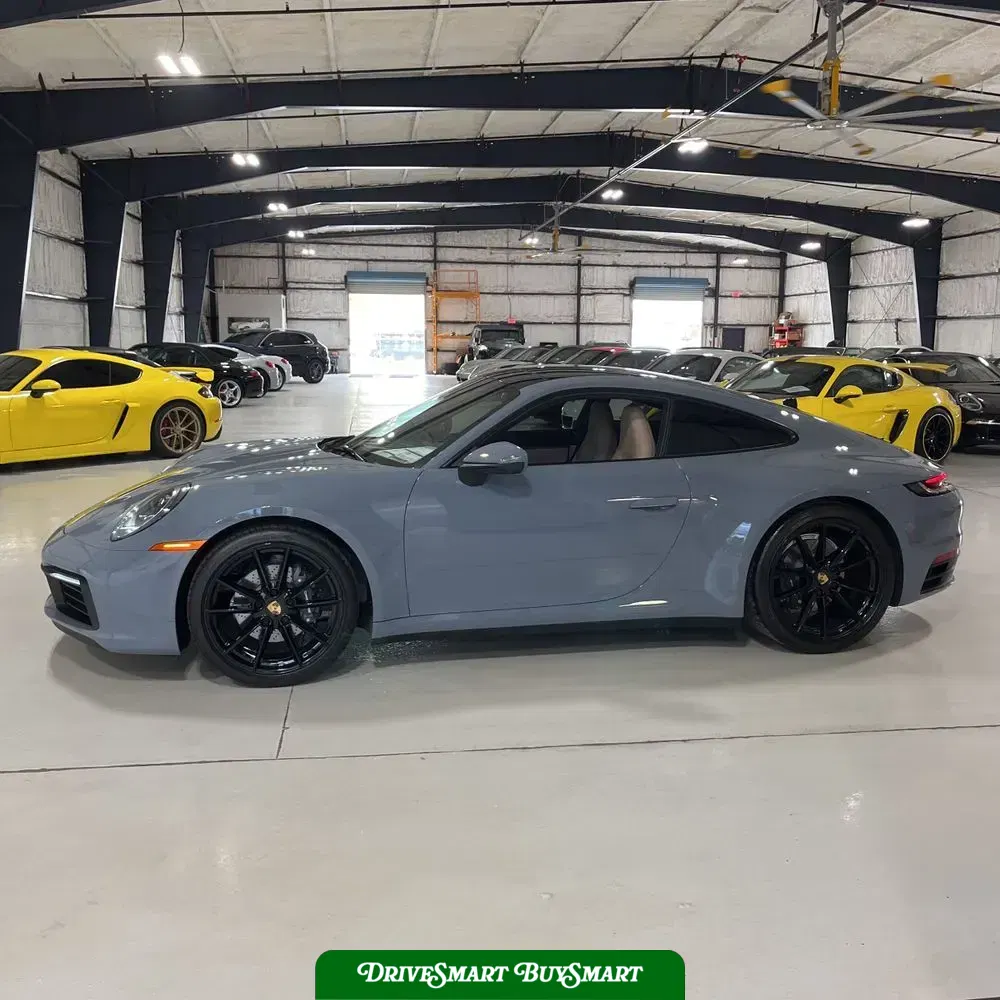 2023 Porsche 911 Carrera